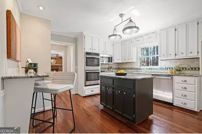 235 Oak Leaf Circle, Roswell, GA 30075 - Photo 13