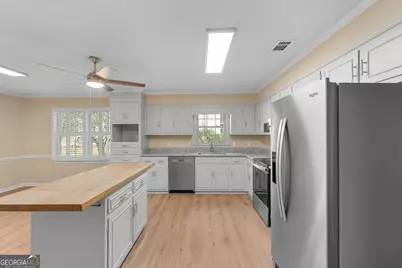 124 Evergreen Drive, Statesboro, GA 30458 - Photo 9