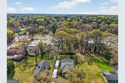2527 Donald Lee Holloway Highway NW, Atlanta, GA 30318 - Photo 3