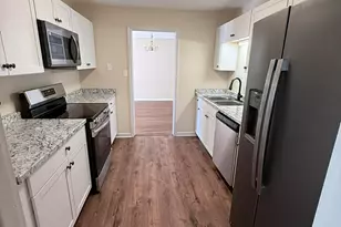 681 N Forest Lake Dr, Macon, GA 31210 - Photo 9