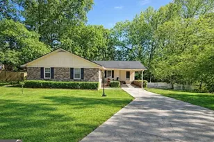 681 N Forest Lake Dr, Macon, GA 31210 - Photo 1