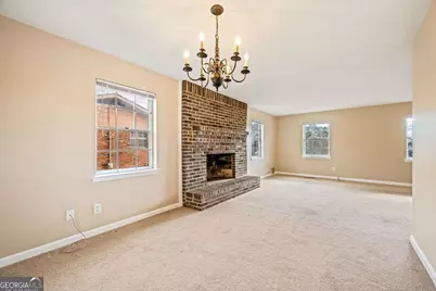 111 Edgewood Circle, Fort Oglethorpe, GA 30742 - Photo 9