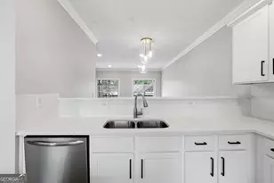 3689 Lantern Walk Ln, Scottdale, GA 30079 - Photo 21