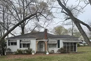 577 Garner St, Buford, GA 30518 - Photo 1