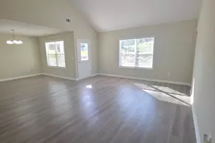 45 Charlotte Dr, Statham, GA 30666 - Photo 5