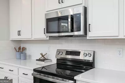 860 Leraes Way, Loganville, GA 30052 - Photo 7