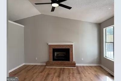 115 E Greenwood Drive, Carrollton, GA 30117 - Photo 3