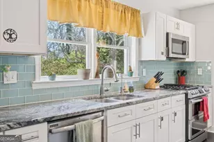 1860 Penelope Rd NW, Atlanta, GA 30314 - Photo 11