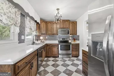 5132 Hartsook Drive NE, Covington, GA 30014 - Photo 5