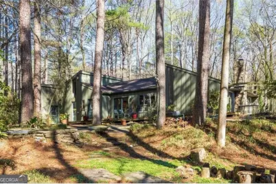 4917 Mountclaire Road, Tucker, GA 30087 - Photo 3