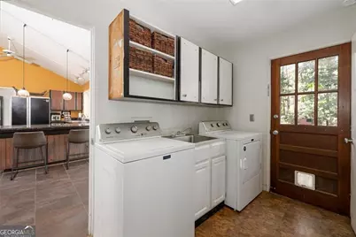 4917 Mountclaire Road, Tucker, GA 30087 - Photo 19