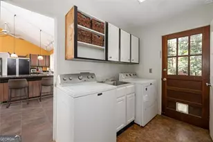 4917 Mountclaire Rd, Smoke Rise, GA 30087 - Photo 19