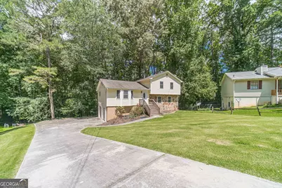 2645 Holly Berry Trail, Snellville, GA 30039 - Photo 5