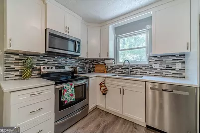 2645 Holly Berry Trail, Snellville, GA 30039 - Photo 19