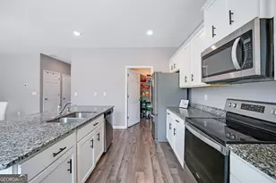 9851 Byrne Dr, Jonesboro, GA 30236 - Photo 9