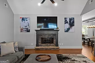 27 Dorian Ct, Newnan, GA 30265 - Photo 9