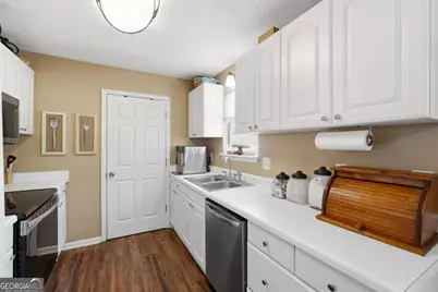 328 Highland Estate, Commerce, GA 30529 - Photo 9