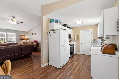 328 Highland Estate, Commerce, GA 30529 - Photo 15