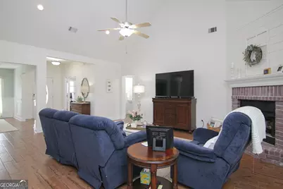 109 Limerick Drive, Warner Robins, GA 31088 - Photo 7