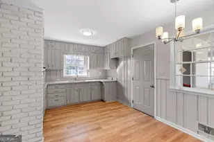 6541 Debbie Sue Ln, Morrow, GA 30260 - Photo 13