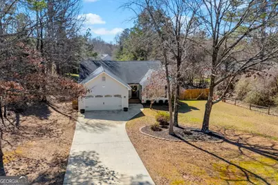544 Casey's Crossing, Winder, GA 30680 - Photo 5