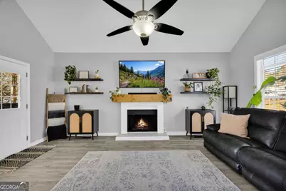 544 Casey's Crossing, Winder, GA 30680 - Photo 13