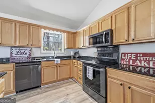 268 W River Bend Dr, Eatonton, GA 31024 - Photo 15