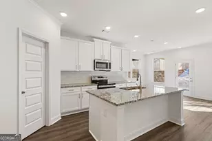 5645 Overview Dr, Flowery Branch, GA 30542 - Photo 7