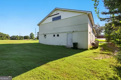 303 N Pond Street, Toccoa, GA 30577 - Photo 35