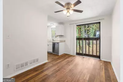 2116 Scarbrough Road, Stone Mountain, GA 30088 - Photo 15