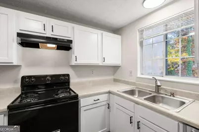 2116 Scarbrough Road, Stone Mountain, GA 30088 - Photo 7