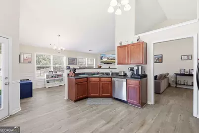 1372 Summer Hill Court, Sugar Hill, GA 30518 - Photo 9