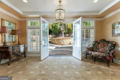 6655 Sweetwater Point, Flowery Branch, GA 30542 - Photo 9