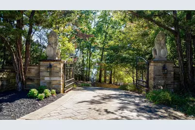 6655 Sweetwater Point, Flowery Branch, GA 30542 - Photo 3