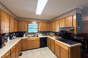 171 Hudson Dr NE, Milledgeville, GA 31061 - Photo 3