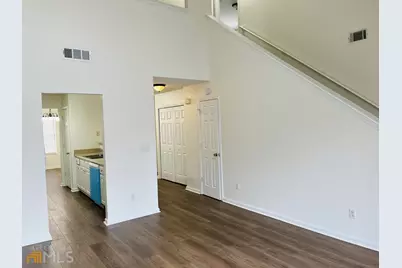 4037 Ravenwood Court, Union City, GA 30291 - Photo 7