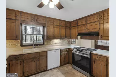 8662 N Shore Drive, Jonesboro, GA 30236 - Photo 21