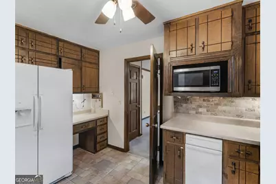 8662 N Shore Drive, Jonesboro, GA 30236 - Photo 23