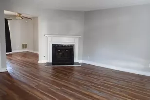 5722 Wells Cir, Stone Mountain, GA 30087 - Photo 5