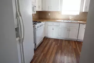 5722 Wells Cir, Stone Mountain, GA 30087 - Photo 3