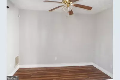 5722 Wells Circle, Stone Mountain, GA 30087 - Photo 7