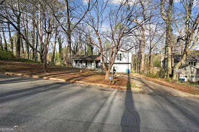 629 Waterview Court, Stone Mountain, GA 30088 - Photo 3