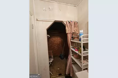 906 E 38th Street, Savannah, GA 31401 - Photo 35