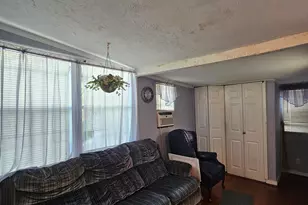 906 E 38th St, Savannah, GA 31401 - Photo 27