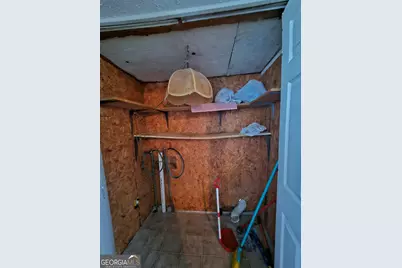 906 E 38th Street, Savannah, GA 31401 - Photo 29