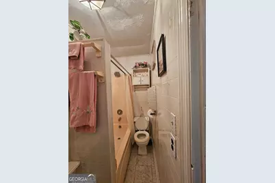 906 E 38th Street, Savannah, GA 31401 - Photo 37