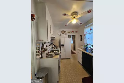 906 E 38th Street, Savannah, GA 31401 - Photo 19