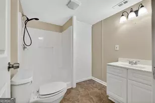 162 Brentwood Ln, Locust Grove, GA 30248 - Photo 17
