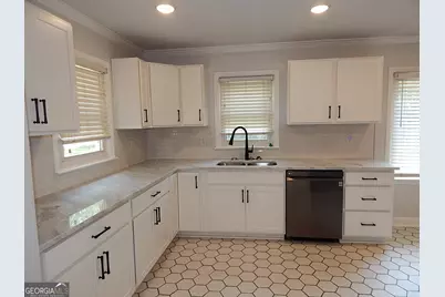201 Vinson Street, Byron, GA 31008 - Photo 5