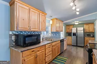 344 Possum Point Dr, Eatonton, GA 31024 - Photo 11